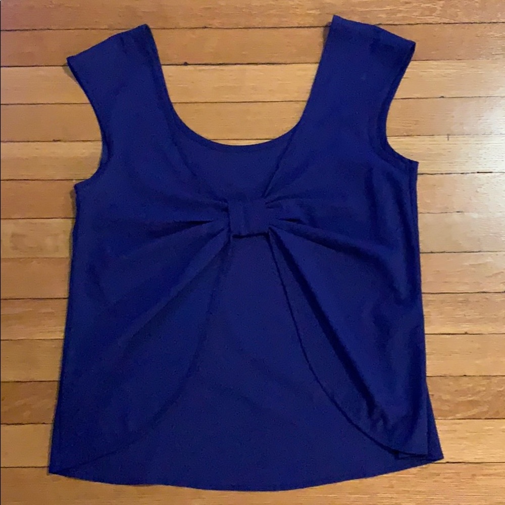 Purple backless blouse- bow ties the back together